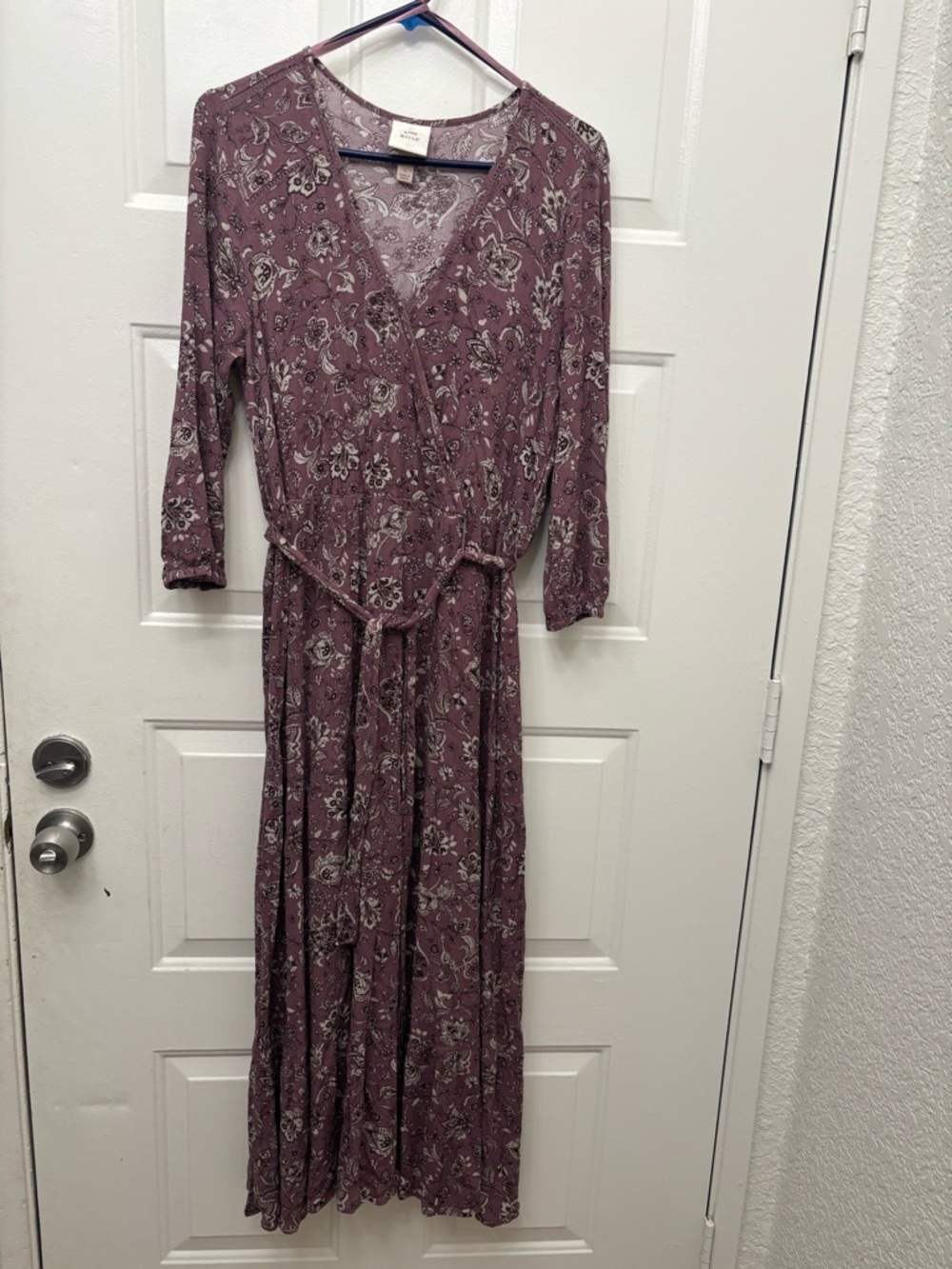 Knox Rose 100% Rayon Mauve Floral Wrap Maxi Dress with Self-Tie
